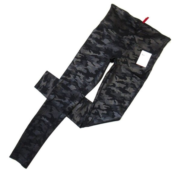 NWT SPANX 20185 Faux Leather Camo Leggings in Matte Black Camo L